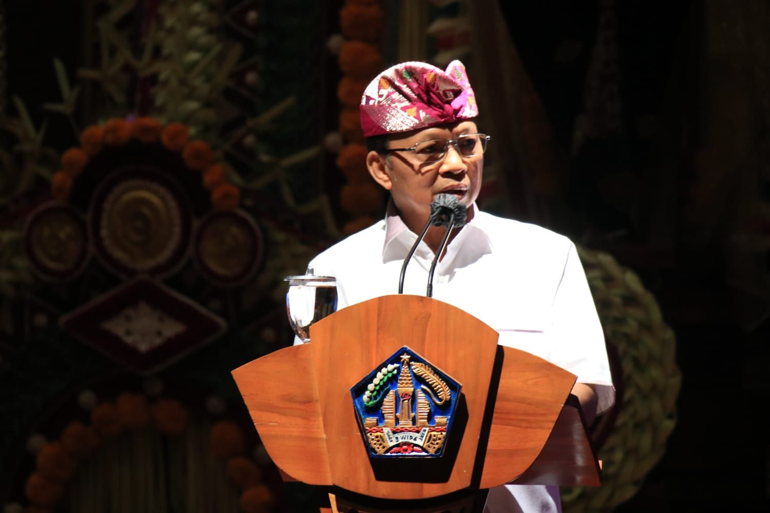 podiumnews.com-Gubernur Tutup Bulan Bahasa Bali IV